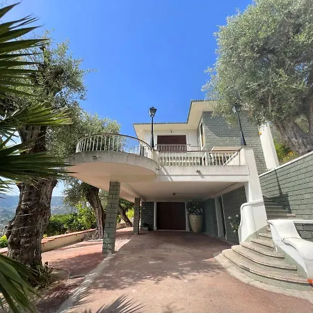 Villa Villa L'Olivaie